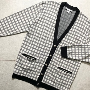 old plaid pattern knit cardigan