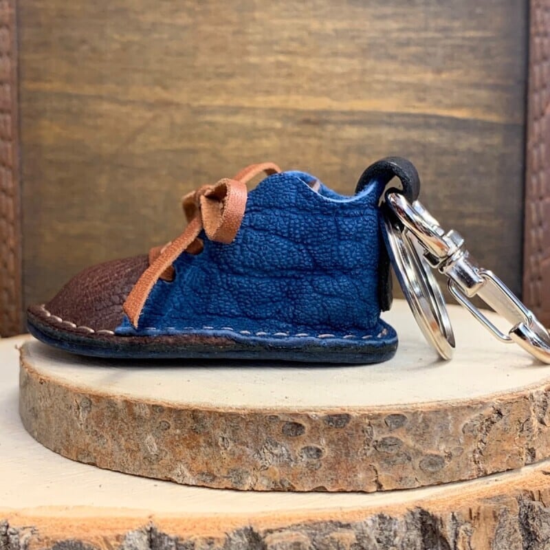 【猛獣のスニーカー】ミニスニーカーチャーム　ブルー＆ブラウン系　No.2