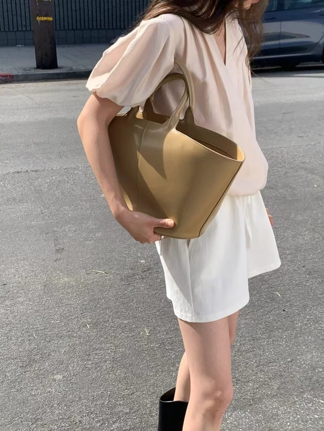 (OUNCE) french wrap blouse