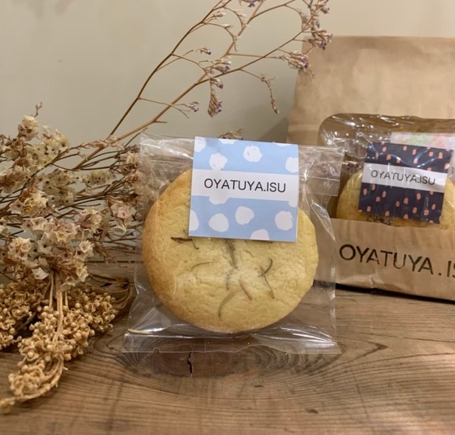 ローズマリーソルトクッキー Oyatuya Isu ローズマリーソルトクッキー Oyatuya Isu