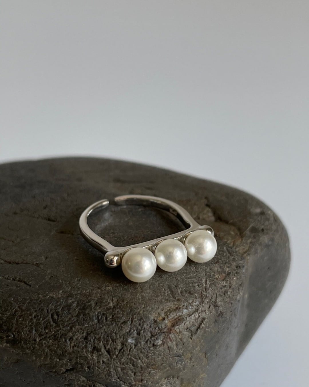 triple pearl ring