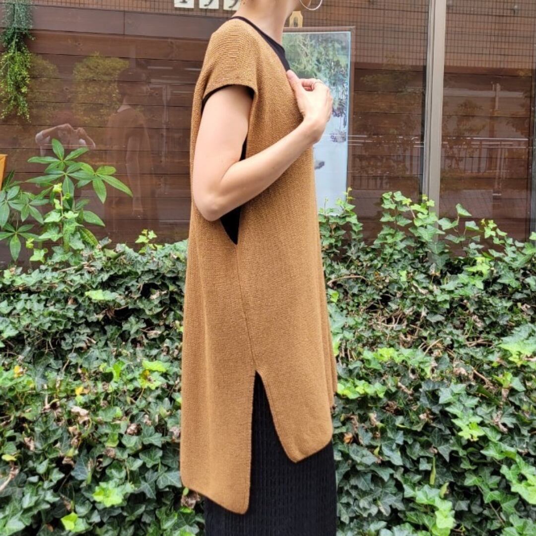 ayane 深Vニットベストカーキ ayane 深Vニットベストカーキ