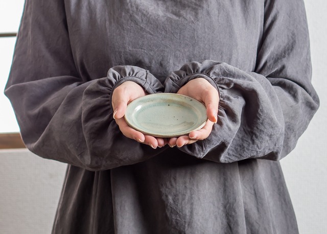 灰釉 オーバル豆皿(小皿・豆皿・取り皿・醤油皿)/くるり窯