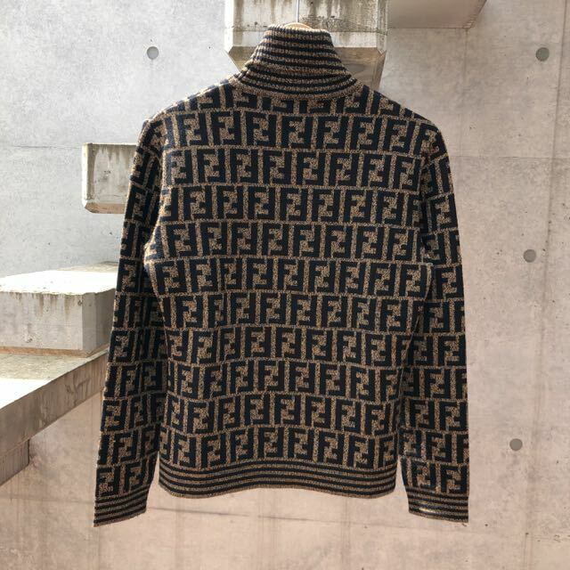 FENDI　フェンディ　ズッカ柄　ニット