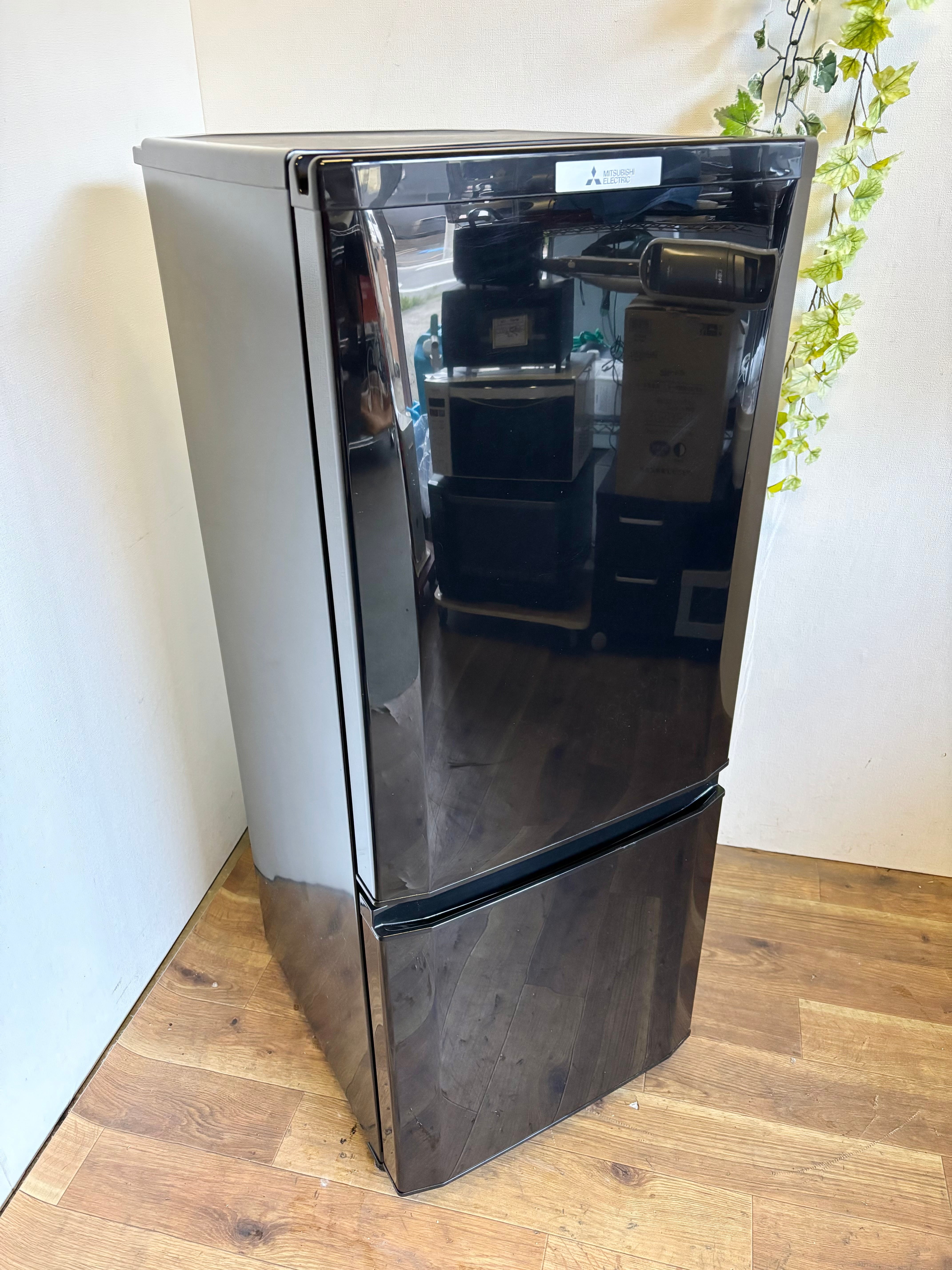 SHARP ノンフロン冷凍冷蔵庫 137L 2019年 SJ-14E6-KW | 【オンライン