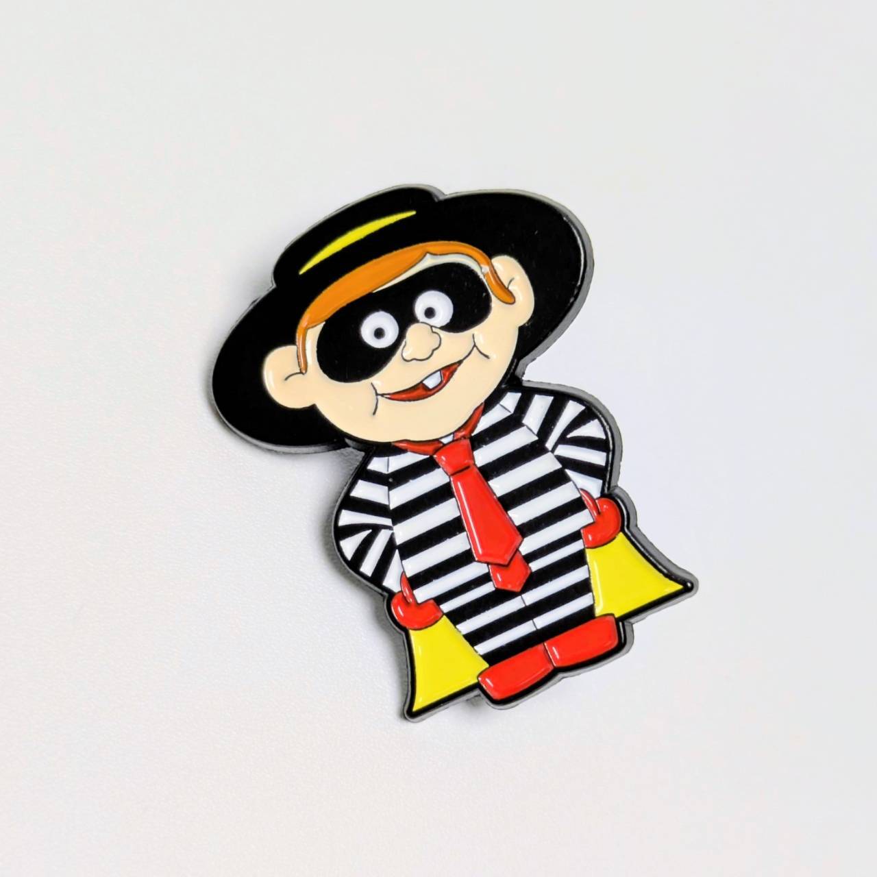 送料無料！ ★ピンズ PINS★ピンバッジ 【 McDonald's （ マクドナルド） ））】  HAMBURGLAR / ハンバーグラー〚アメリカン雑貨 アメトイ〛
