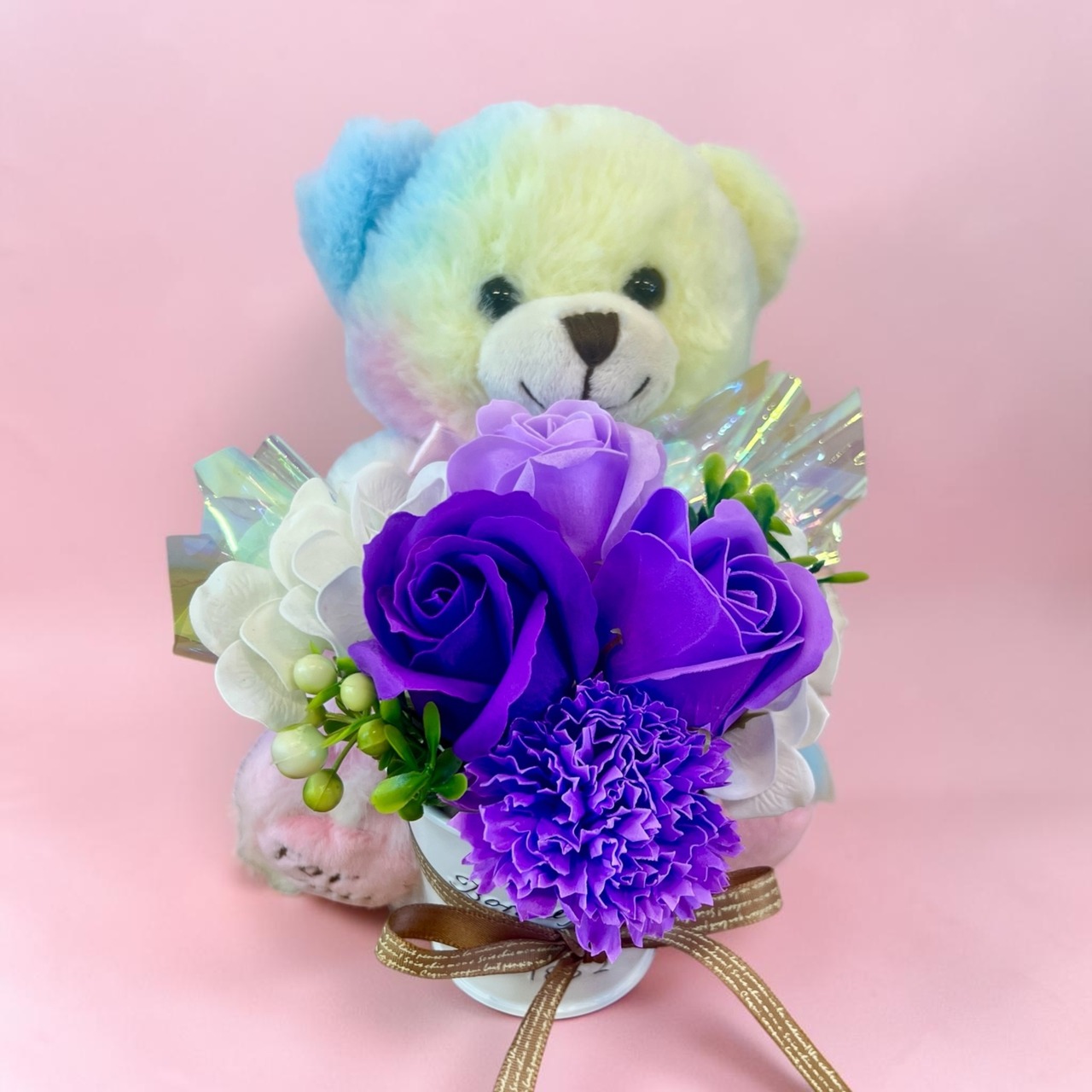 【レインボーベア】ぬいぐるみフラワーギフト パープル｜誕生日・発表会・推し活・記念日【ふわもこシリーズ】