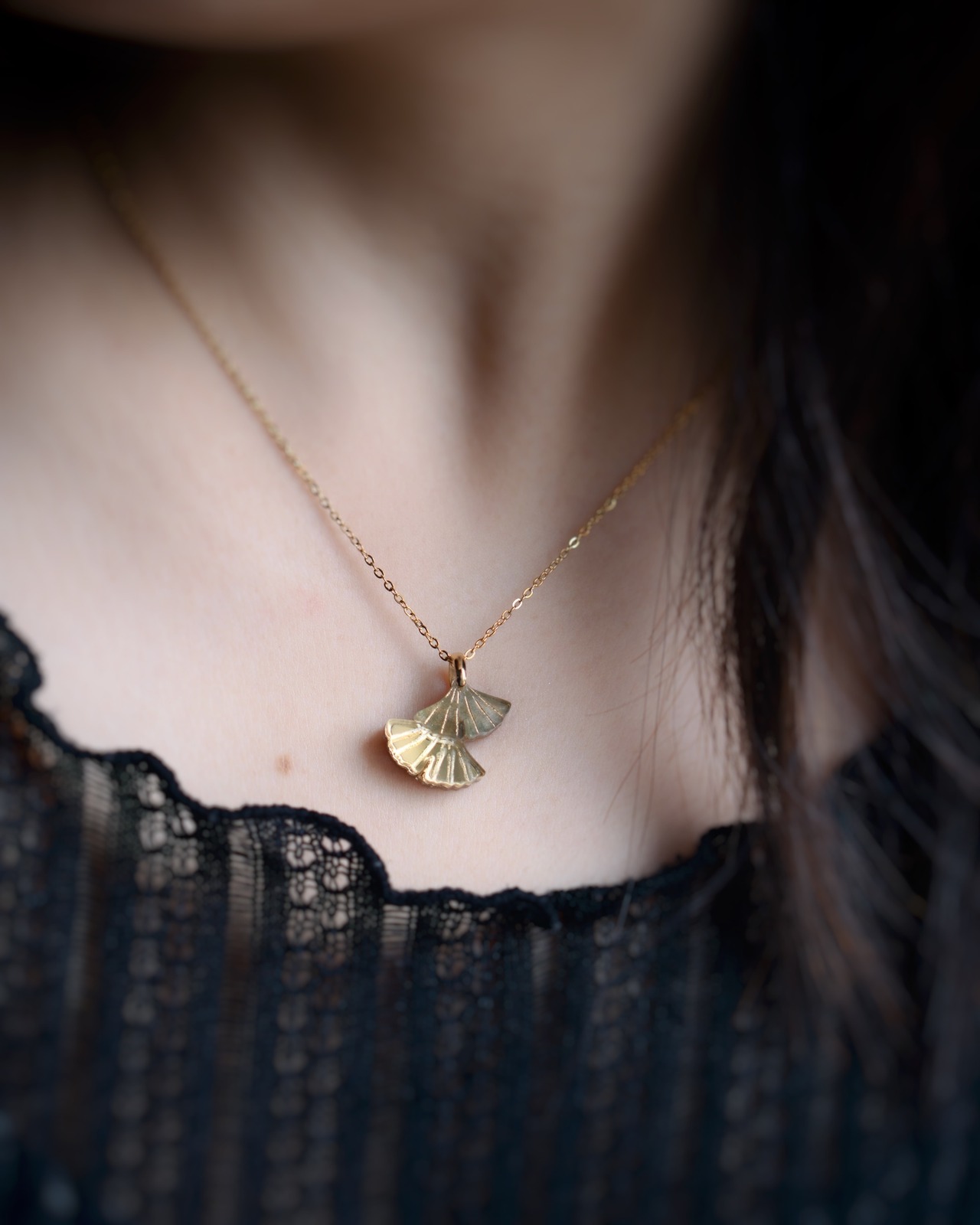 寄り添い -銀杏-　necklace