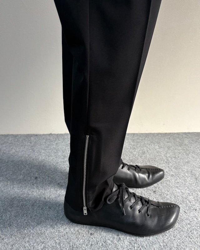 【2019s/PRADA】zip detail tapered slacks