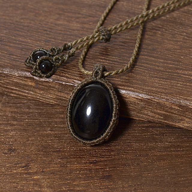 【一点物】モリオンのオーバルルースを包んだマクラメネックレスNo.3