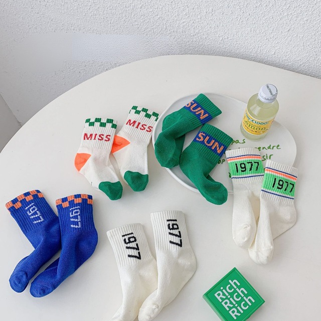 【即納】スポーティーなクルーソックス 5足セット