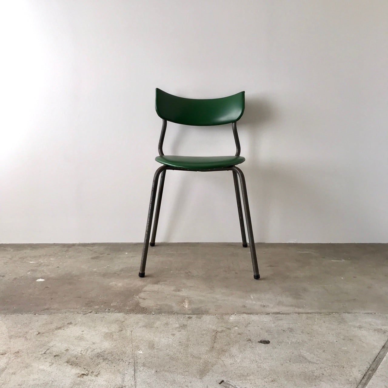 椅子　スチール脚  / 古道具