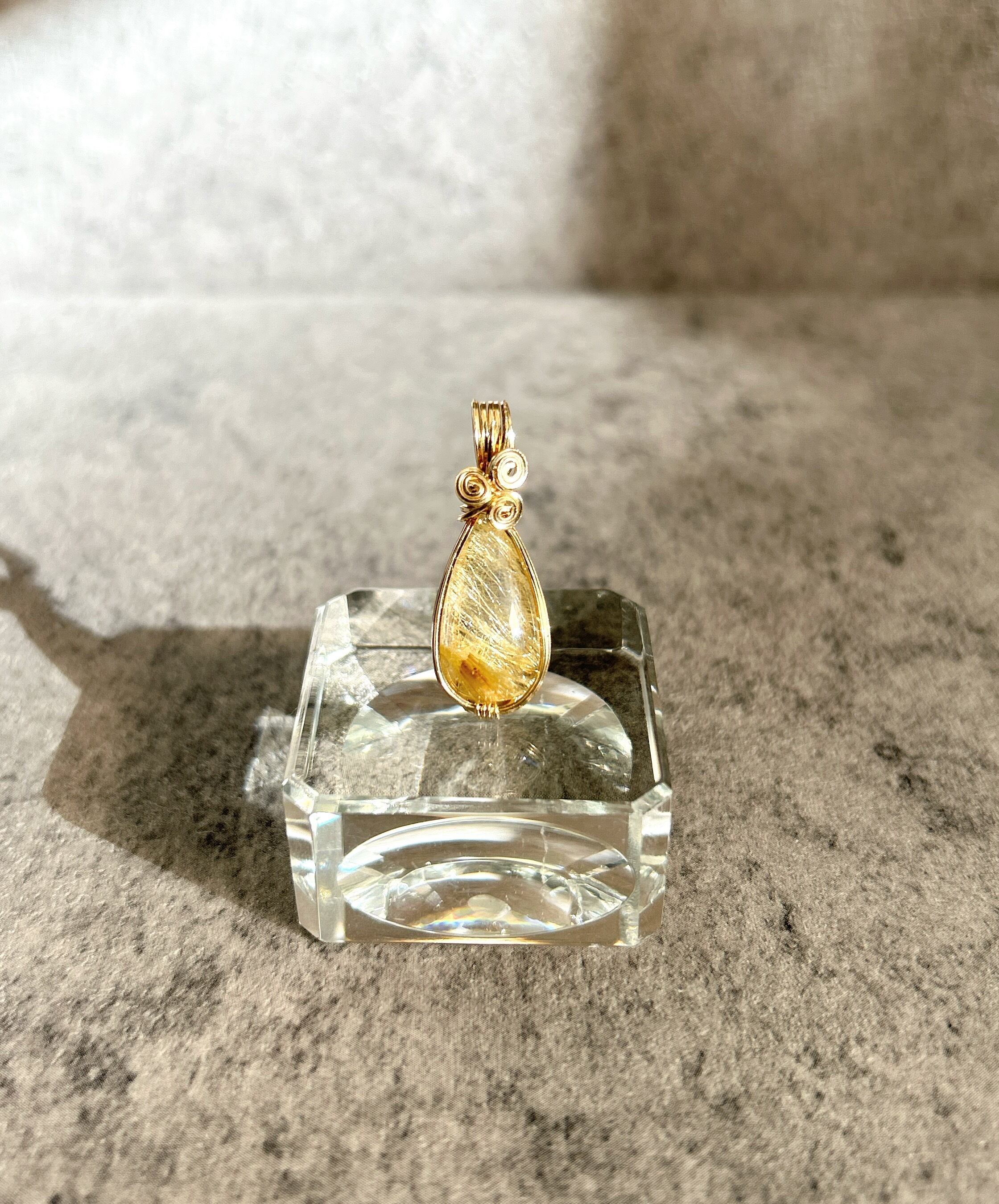 ルチルinクオーツペンダントトップ 14kgf