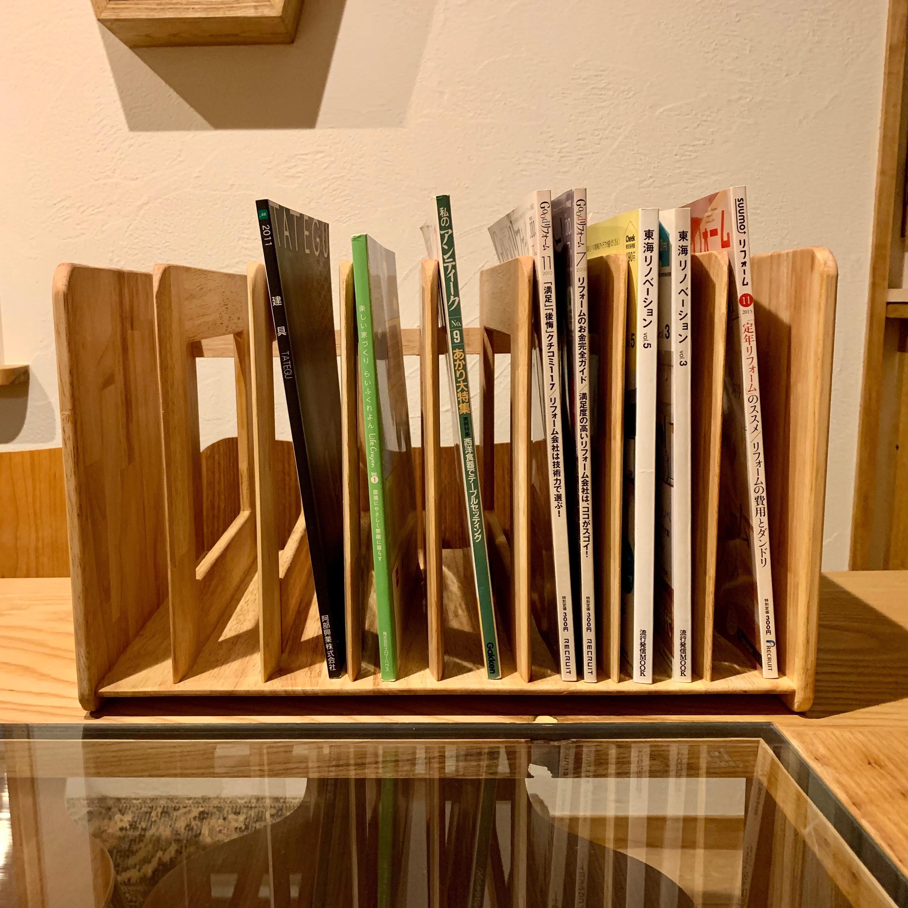 タモ無垢材の棚　スリムLサイズ 木のマガジンディスプレイラック（スリム）／タモ無垢材 | woodcraft