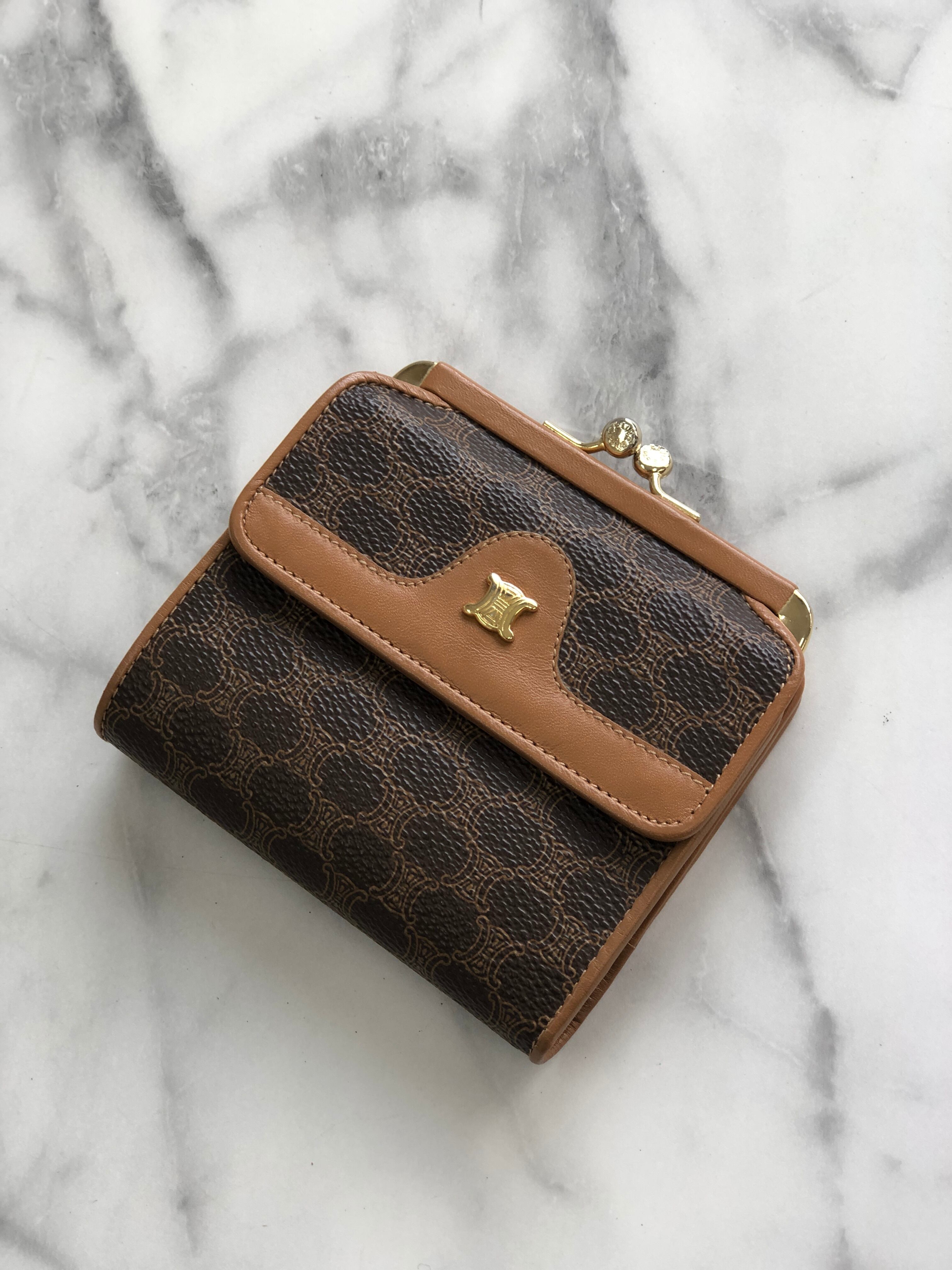 CELINE セリーヌ マカダム トリオンフ PVC レザー コンパクト