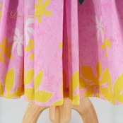 フラダンス 衣装 パウスカート ピンク系 シングル シンプル ティアレ柄 葉っぱ柄 かわいい 華やか 鮮やか 明るい ふわふわ ハワイアン アロハ ハワイアンプリント フラ ダンス レッスン 練習 グリーン系 イエロー系 おしゃれ カラフル 可愛いスカート