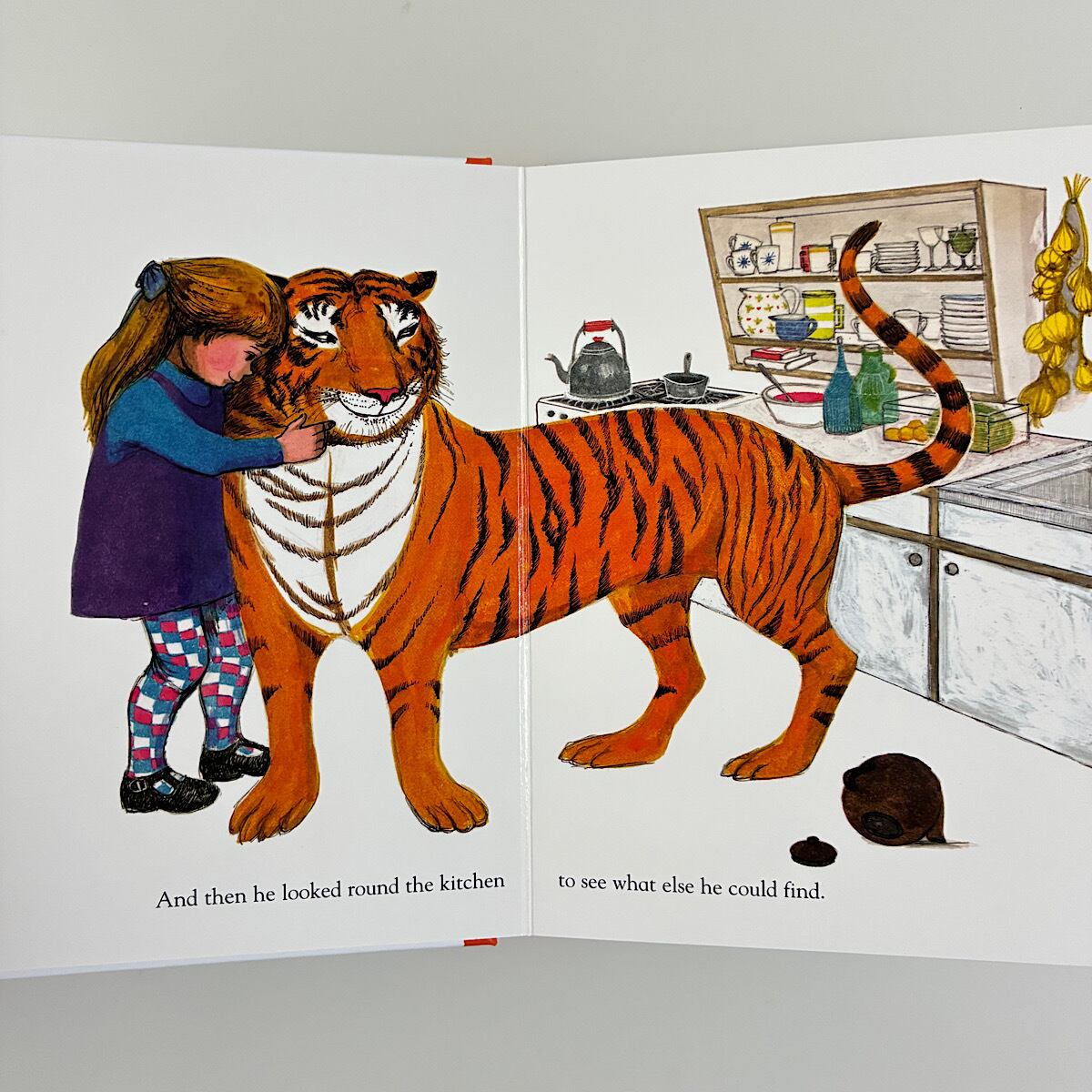 ボードブック】The Tiger Who Came to Tea | 素敵な洋書絵本のお店