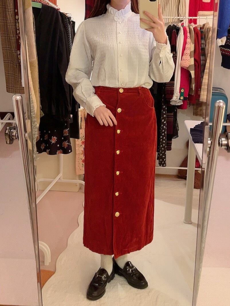 ATSUKI ONISHI / gold bear button red long skirt