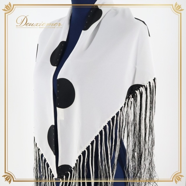 フラメンコ 衣装 シージョ ピキージョ 小物 ホワイト系 白 ブラック系 水玉模様 柄 アクセサリー 三角形 トライアングル フレコ ダンス イベント フラメンコ衣装 大きな水玉模様 練習 舞台 発表会 イベント用 おしゃれ デザイン フリンジ付き