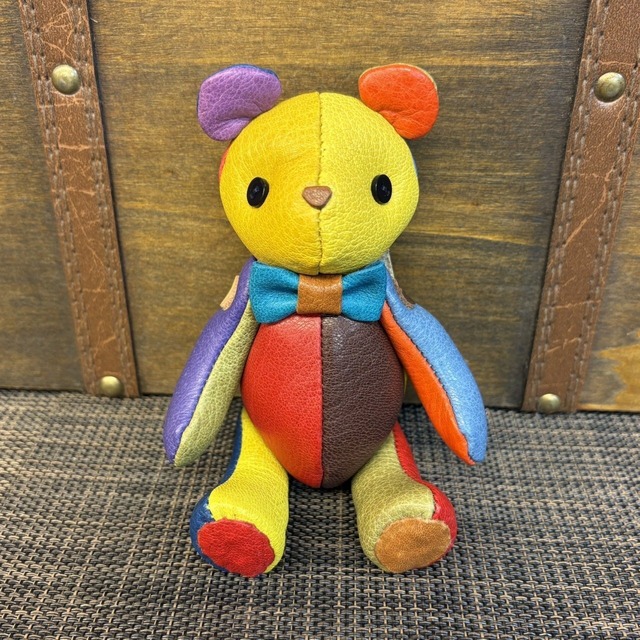 【ジビエレザー鹿革】のベルベア★マイスターの手作り「ベルズベア」スペシャルカラフル　写真の1点販売です