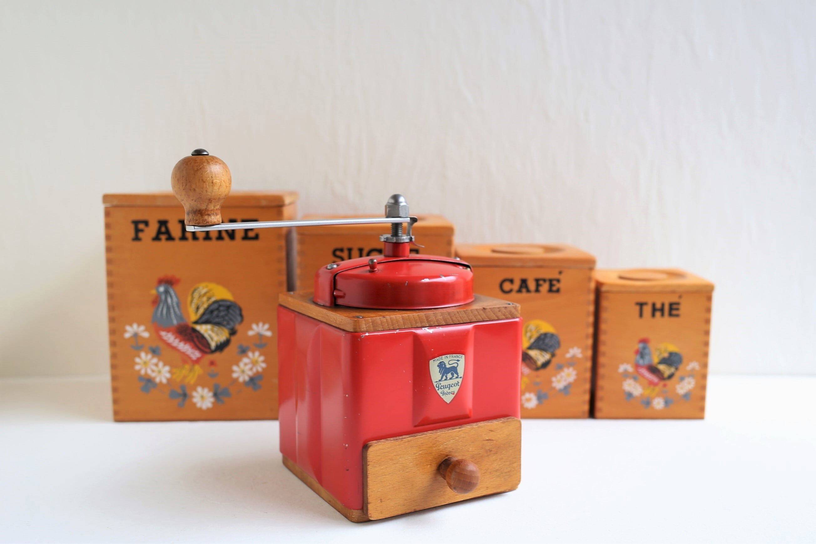 あやめ【か10】20 フランスアンティーク　コーヒーミル赤 PEUGEOT あやめ【か10】20 フランスアンティーク コーヒーミル赤 PEUGEOT