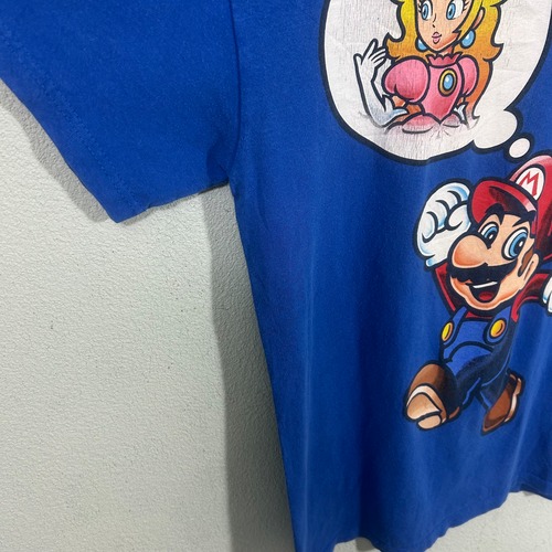 マリオとピーチ tee
