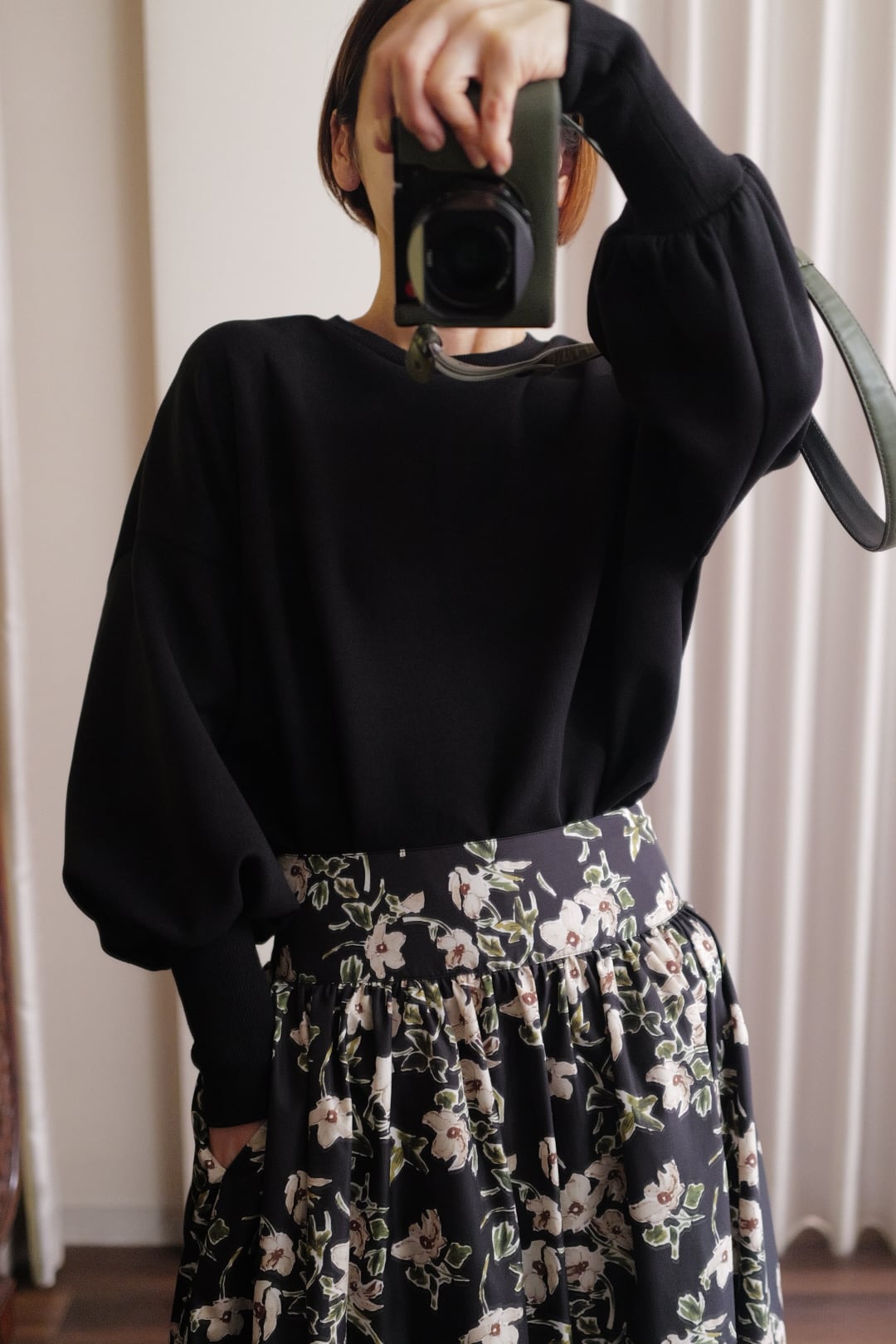 Punch Puff Sleeve black