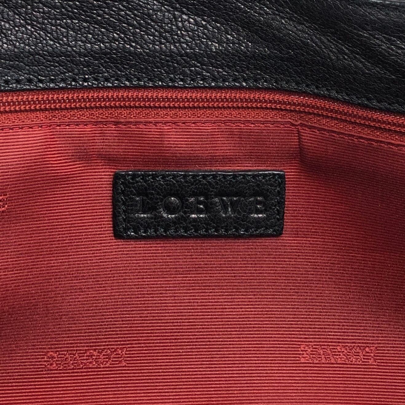 LOEWE ロエベ ショルダーバッグ ブラック アナグラム スタッズ レザー