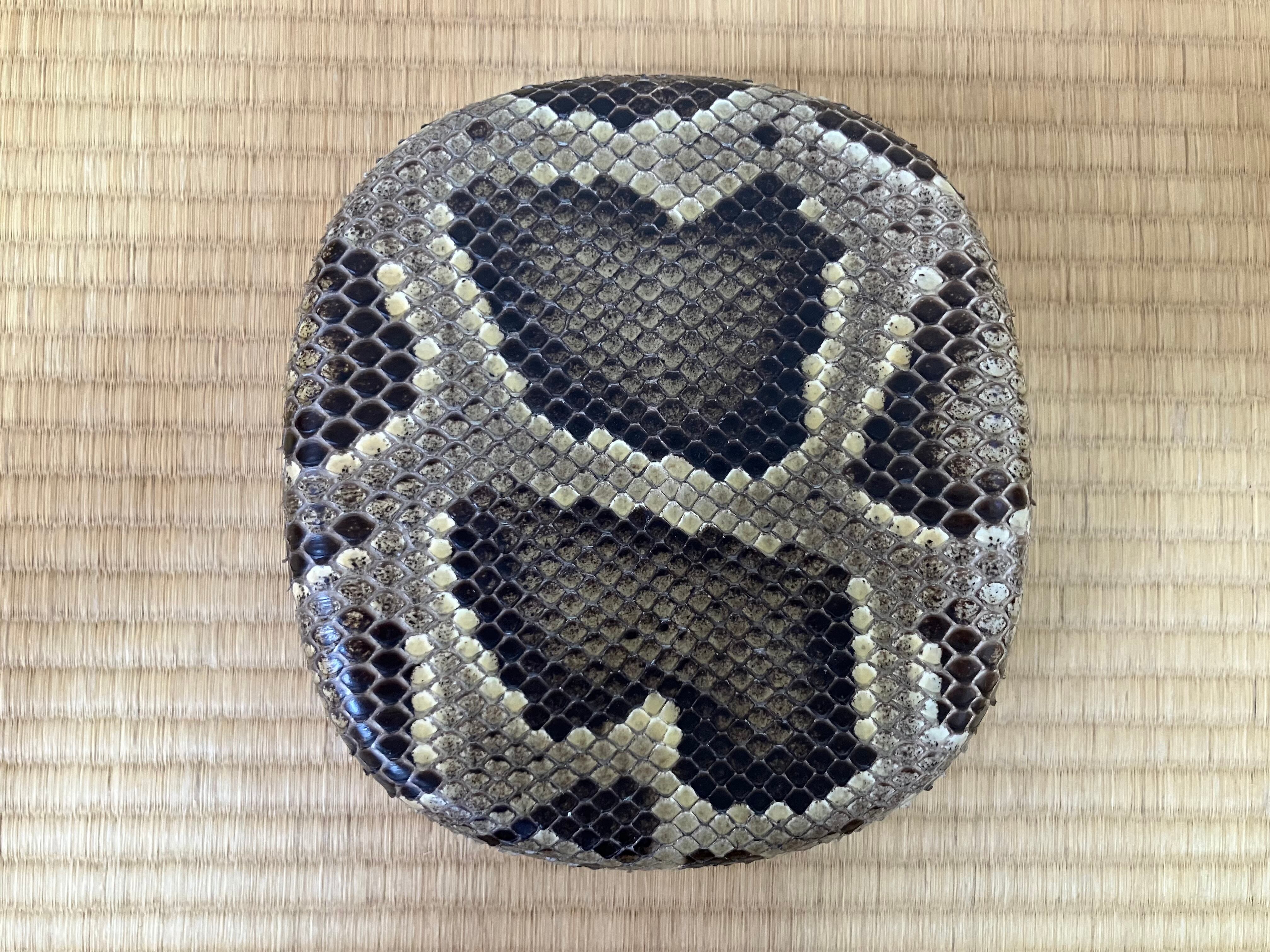 名工 内間直樹作 上級黒檀平仲知念本うるし仕上げ | クオレ三線工房え