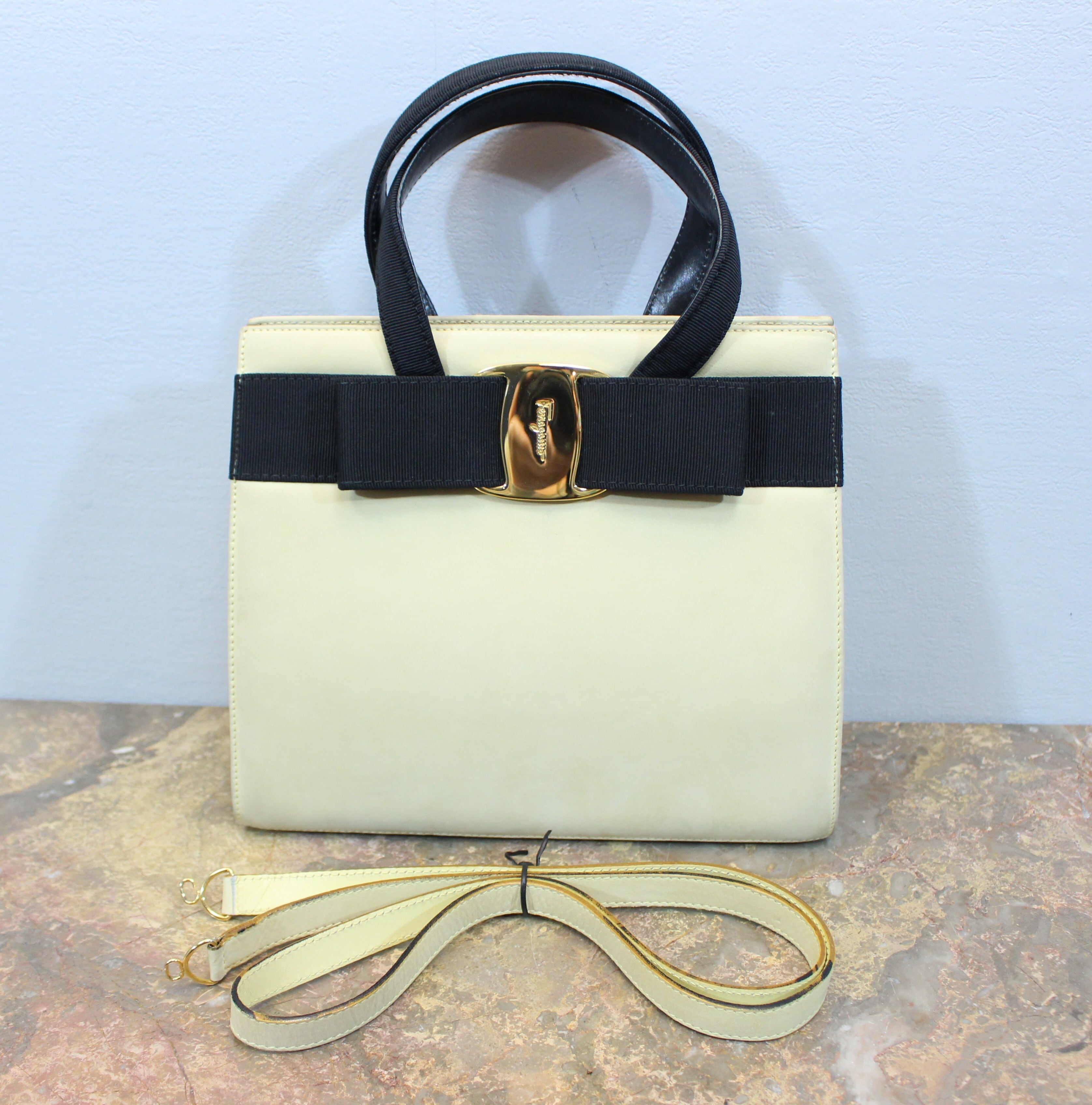 Salvatore Ferragamo VARA LEATHER SHOULDER BAG MADE IN ITALY ...