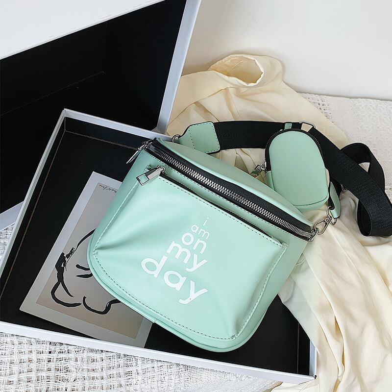 女性のスモールバッグ2020夏の新しいトレンディなワイルドワイドショルダーストラップメッセンジャーバッグネットレッドファッションショルダーバッグ Tiancai_Wing_Bag9133578