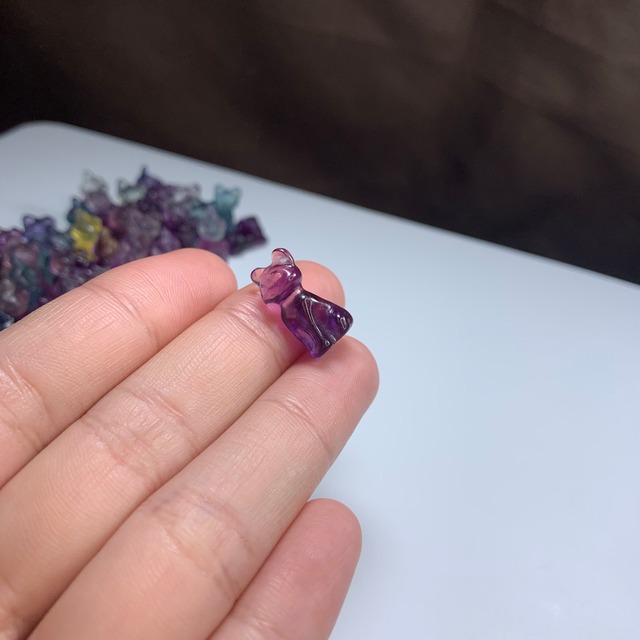 20.透明度有・可愛いフローライトねこちゃん