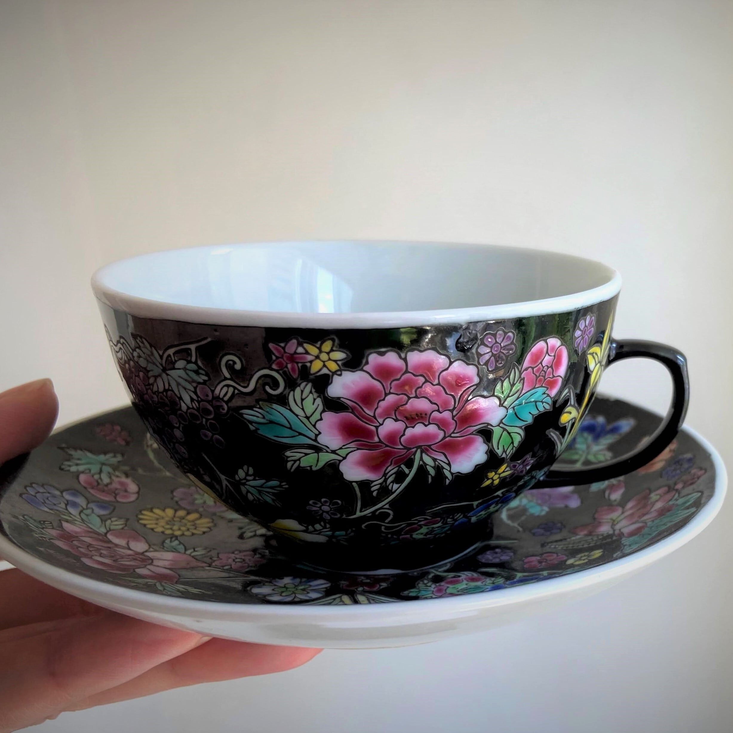 黒花のカップ ソーサー ティーセット 景徳鎮 アジアの暮らしの道具 ユウオリエンタル