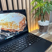 \ 公式ショップ限定価格❣️/ おすすめ《ハイスペック》富士通 LIFEBOOK U939/A 最高峰i7 メモリ8GB SSD256GB FHD ノートパソコン 安心サポート&3ヶ月保証付き
