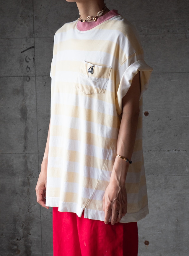 "BEACH GEAR" 1990s Trim border t-shirt
