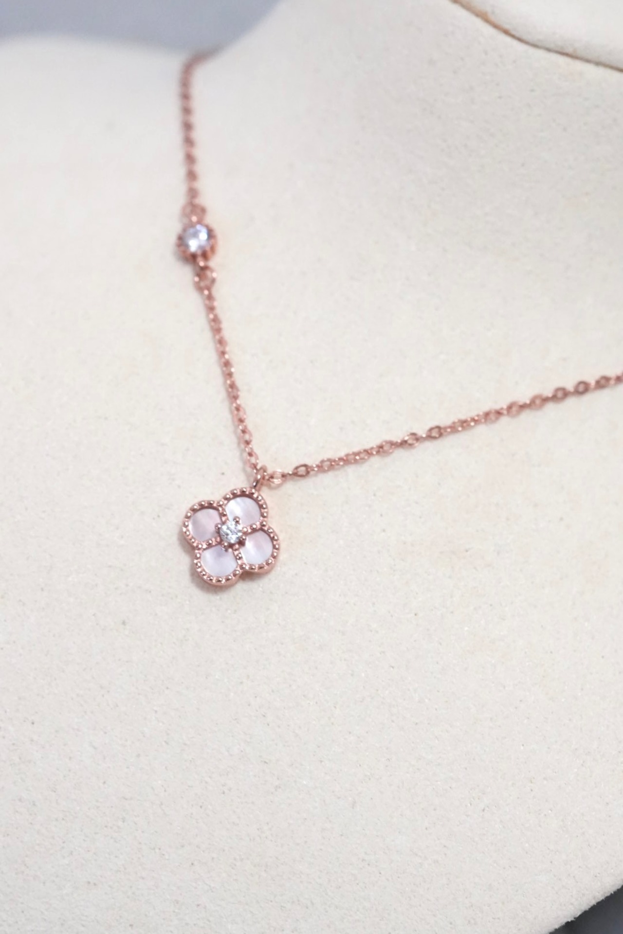 necklace flower twinkle