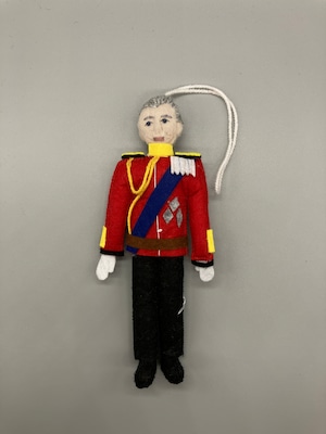 SILK ROAD BAZAAR FIGURE ORNAMENT - KING CHARLES