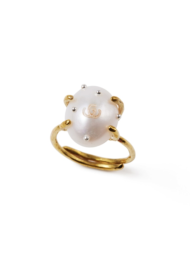 Freshwater Pearl Vertical Claw Ring