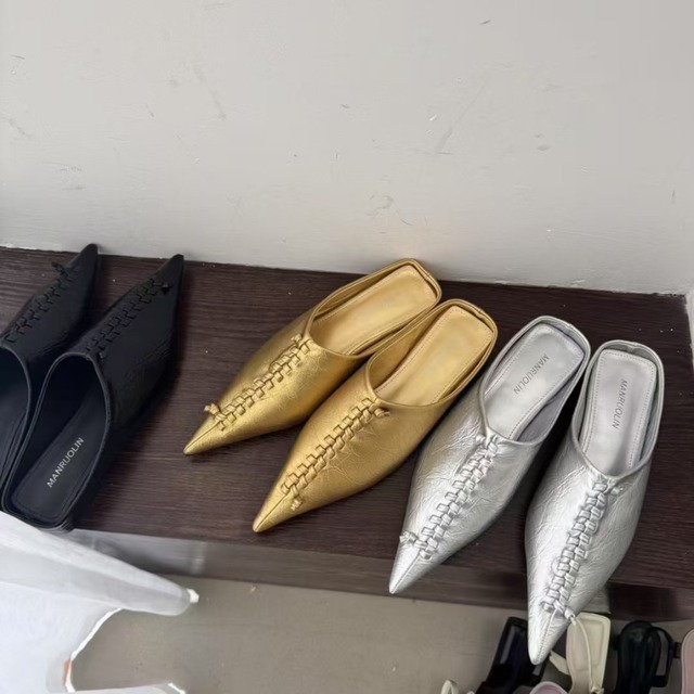 pointed toe leather mules L0615