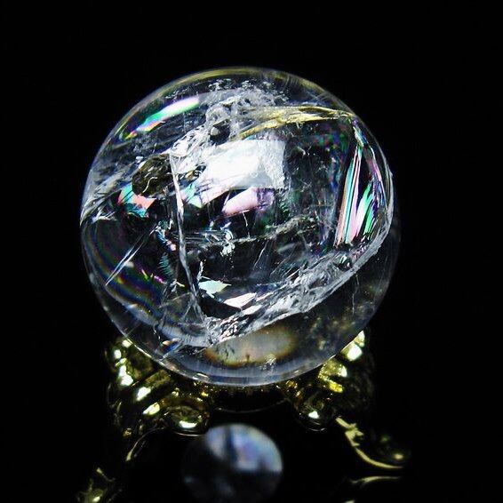 アイリスクォーツ 水晶 丸玉 虹入り 26mm 水晶玉 置物 スフィア 141-6965