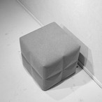 BuzziSpace バジースペース BuzziCube バジーキューブ スツール オットマン プフ ラウンジスツール キューブスツール 吸音家具 デザイナーズ家具 ファブリック グレー モダン 北欧