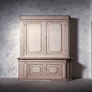 キャビネット/収納家具/植物モチーフ/オーク/イタリア製/店舗什器/花柄/ディスプレイ/ペイント/空間装飾