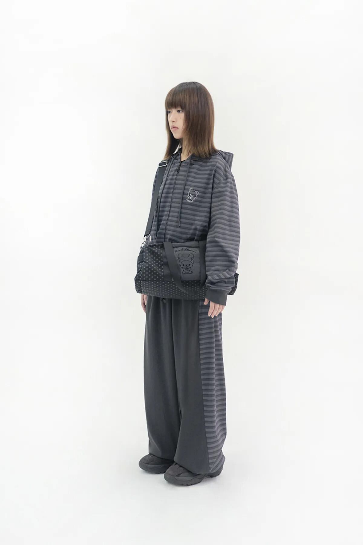 【hug your skin】 Stripe Korilakkuma jogger pants /追跡付 ☆IVE ガウル 着用!!【HUG YOUR SKIN】Stripe Korilakkuma
