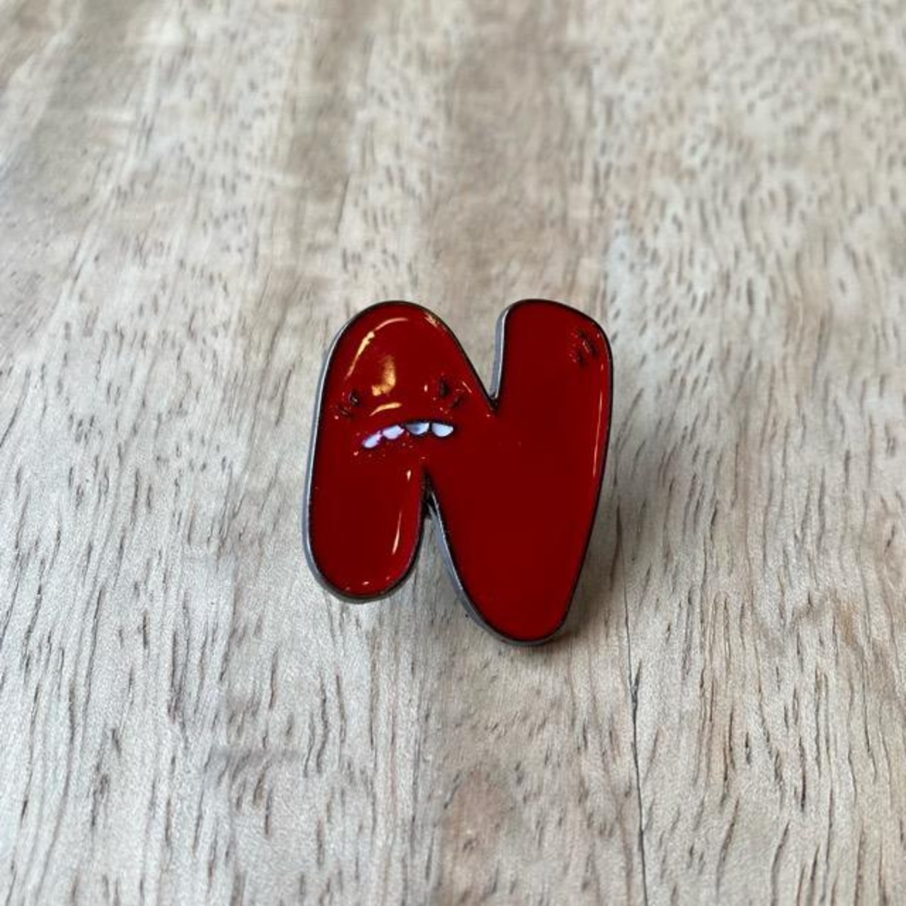 TOPANGA Jewelry ピンブローチ ポップアルファベット 全13種 ABC ファッションアイテム ジュエリー プレゼント 小物 アクセサリー プチギフト