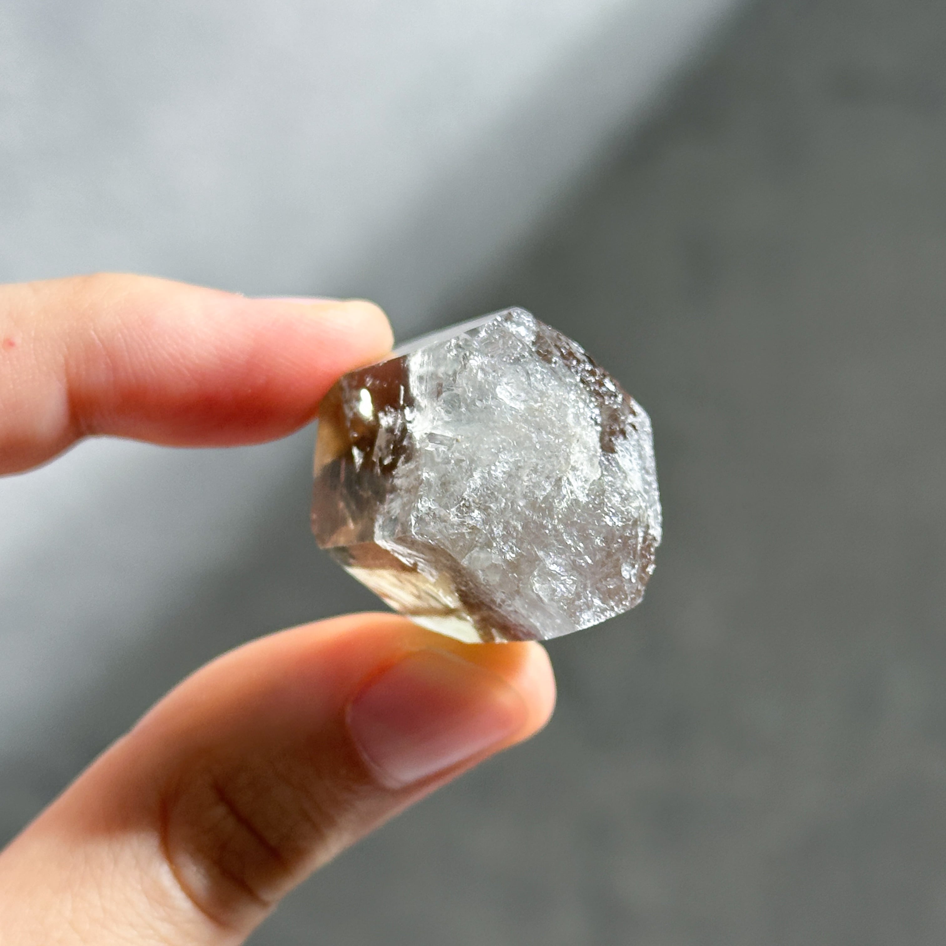 ミナスジェライス産 スモーキークォーツ 33 原石◇ Smoky quartz