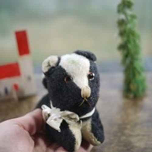 レトロミニワンコ　ハチワレ黒犬　ドイツヴィンテージ