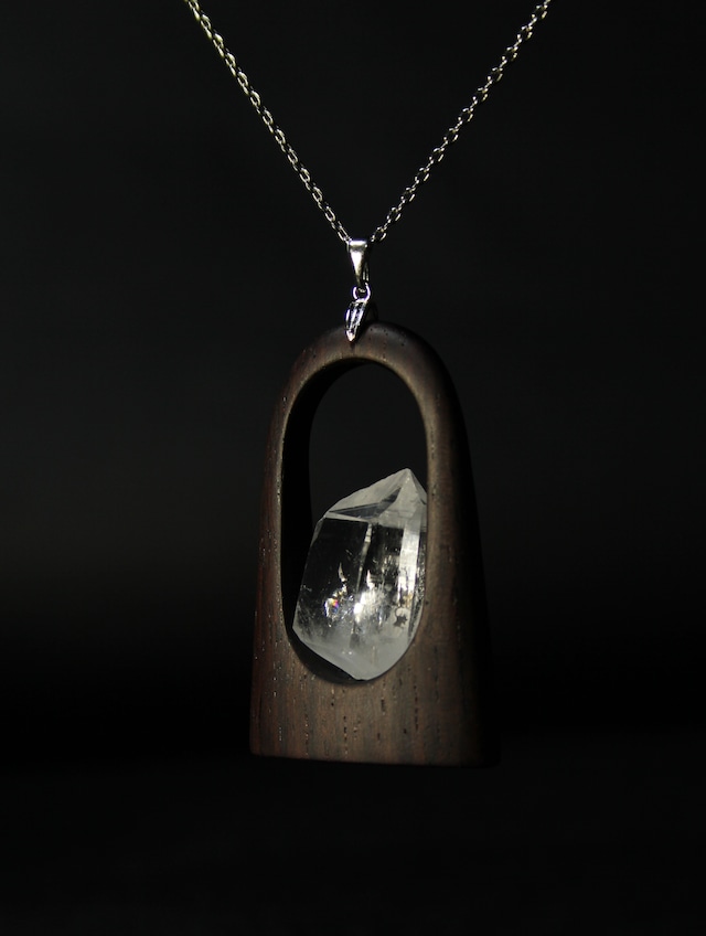 【125】宮崎クリスタル ローズウッドペンダント(虹入り)