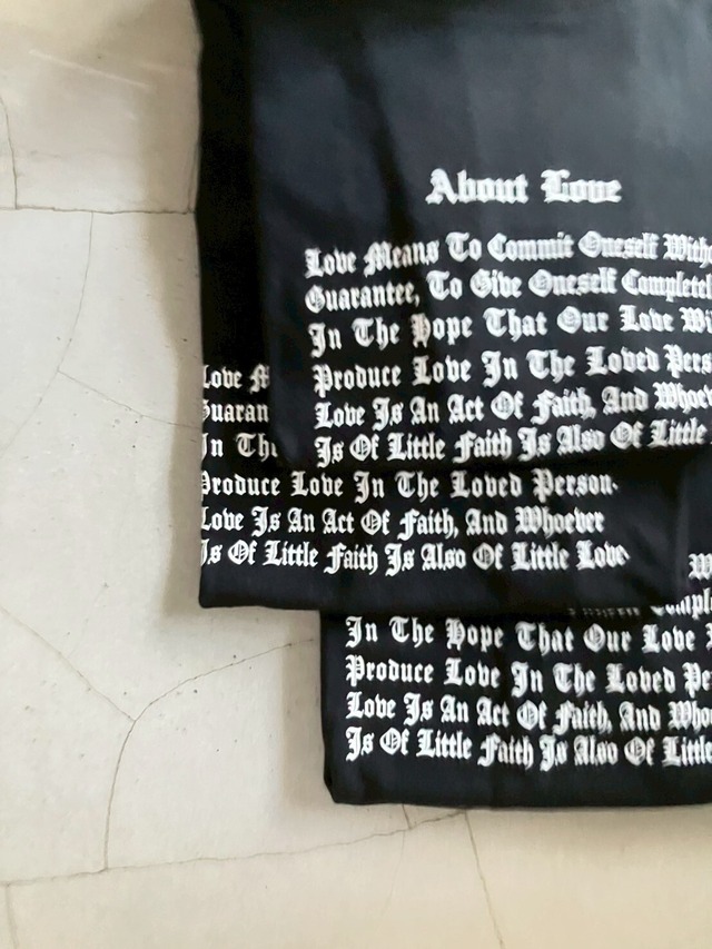 LOVE / BLACK