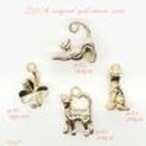 ★L&A★ねこちゃん&クローバーチャーム★最高級鍍金★K16GP★ “3cats”