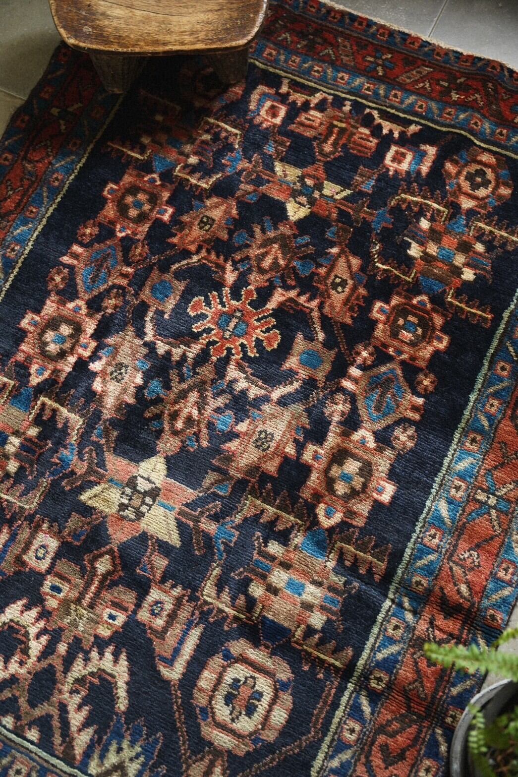 1172-Vintage Percian Malayer rug